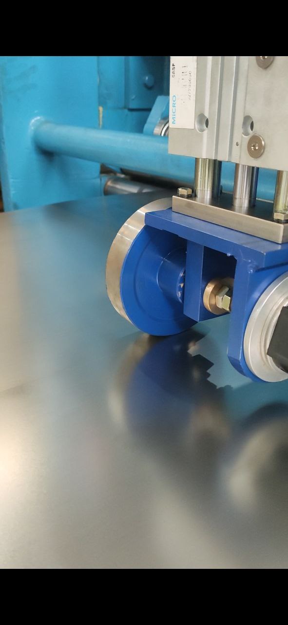 Tablero de control de la planchadora de chapa automatizada